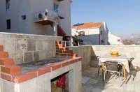 Apartments Senjo Hotels in Čilipi