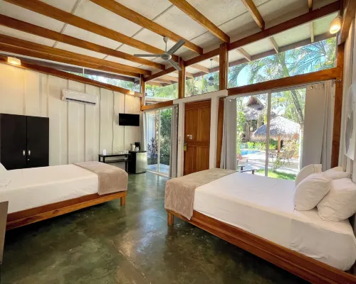 Fuego Lodge Hotels in Cobano