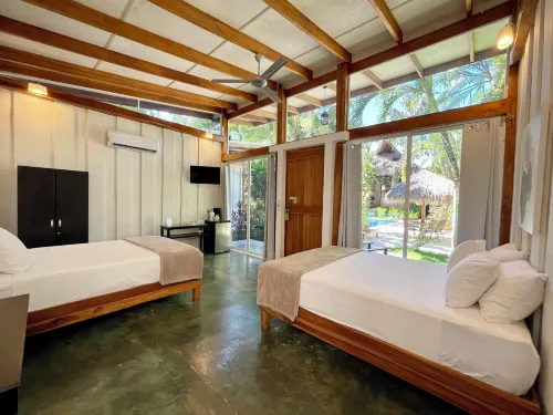 Fuego Lodge Hotels in Cobano