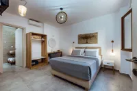 Deluxe Hotel Отели в г. Ханья