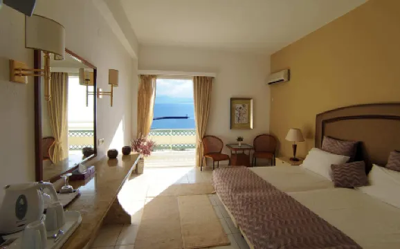 Palmariva Beach Hotel