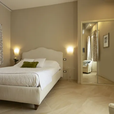 Maecò Ortigia B&B