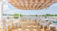 The Surf Lodge Hotels in Montauk