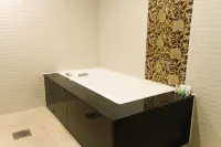 The King Hotel - Bintang 4