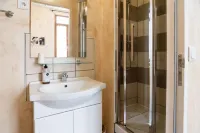 أوتل دو لا جار فنادق في Lignan-de-Bordeaux