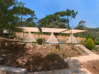 Azmakbasi Camping Hotels in Mentese