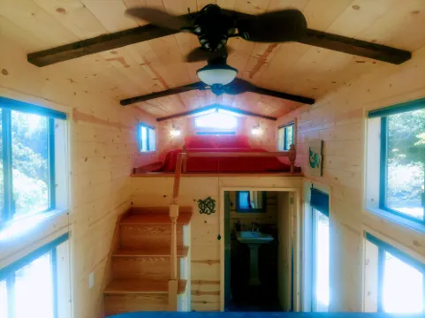 珊瑚樹屋酒店 彩虹酒店