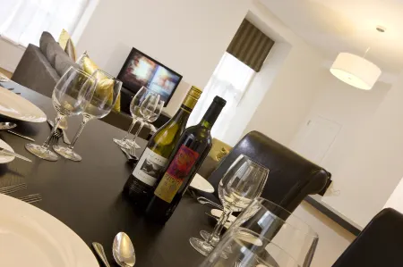 Inverness City Suites Отели рядом со станцией Вокзал "Инвернесс"