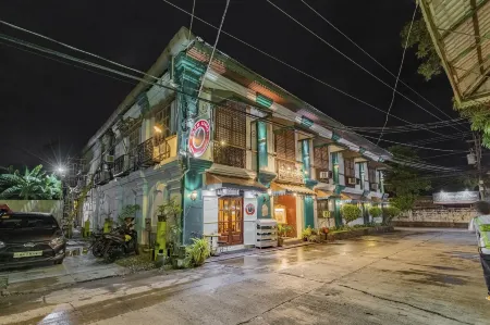 Grandpa's Inn Vigan Отели рядом с достопримечательностью «Hidden Garden»