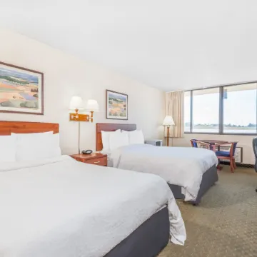 Howard Johnson by Wyndham Gillette