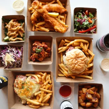 Riverfront Motel & Villas