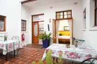 GuBas de Hoek Meet Eat Sleep Hotel a Langeberg