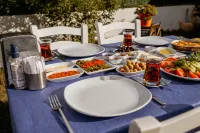 Azra Apart & Otel - breakfast