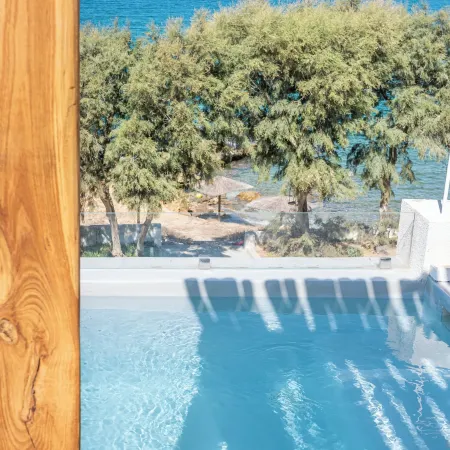 Paros Comfy Suites