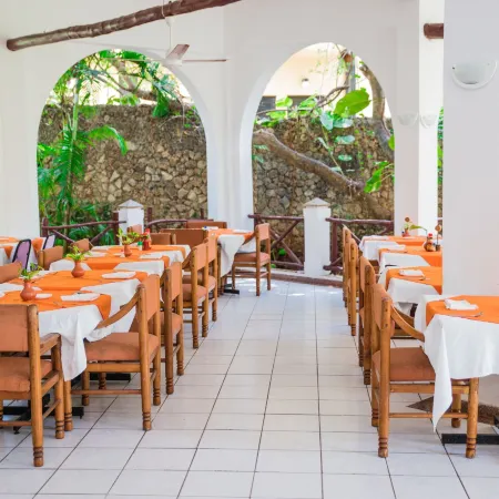 Plaza Beach Hotel