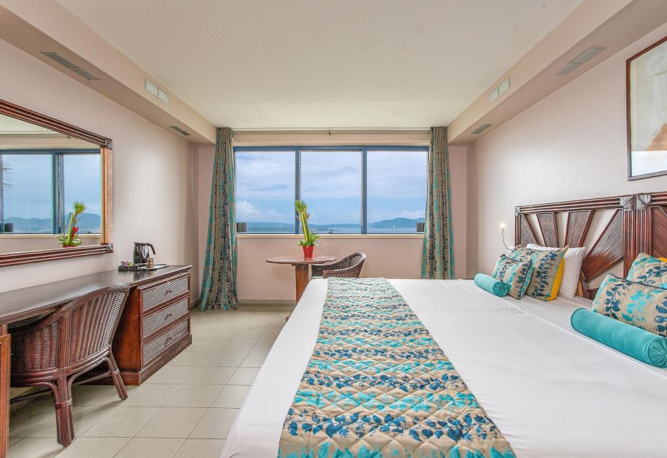 3. 카리베아 라 발..