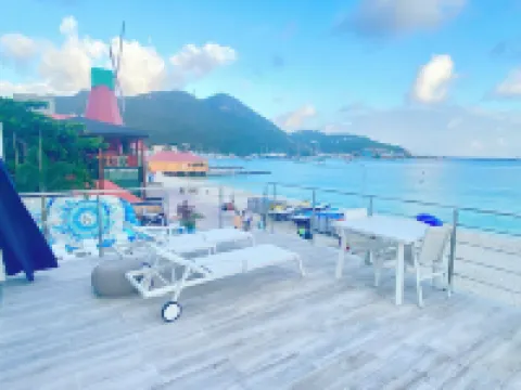 Seaview Beach Hotel Hotels in Philipsburg