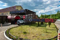 Aviator Hotel Hotel dekat Renus