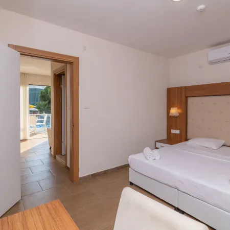 Ponz Hotel
