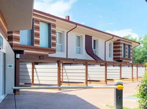 感動精品汽車旅館 Momo酒店