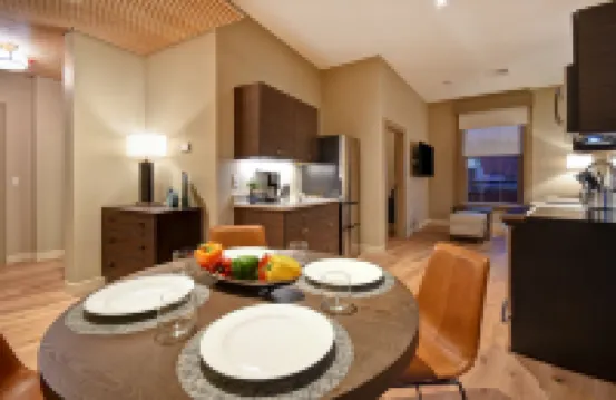 The Docent's Collection Hotel a 