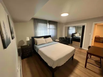 Guest Suite Close To Whtye Ave Hotels near Mali's Art Studio
