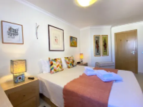 Vilamoura Central 7 with Pool by Homing