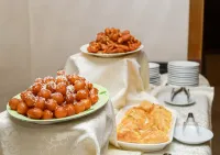 拉德套房酒店 - 早餐