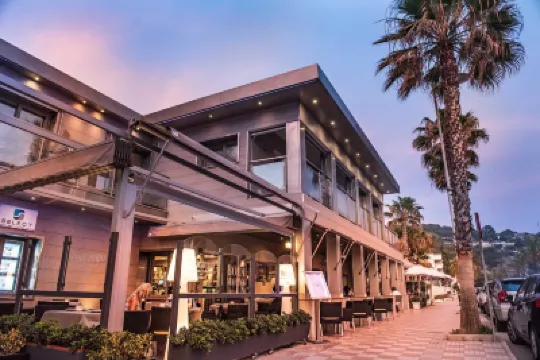 H.Boutique la Caleta灣 鄰近Camping Cerro Gordo的酒店