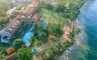 Earl's Reef Hotels in Морагалла