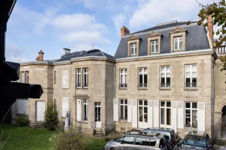 La Villa Beaupeyrat - Apparthôtels de Charme Dans bâtisse de caractère