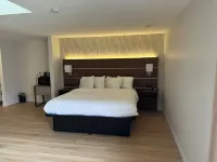 Baldwin Inn and Suites Hotels in West Springfield