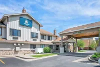 White Pines Inn & Suites Hotels near Quincy Park Softball Fields