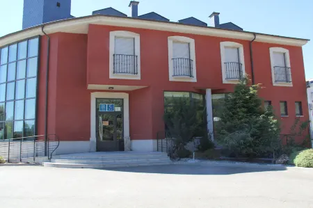 Hotel Tremazal Отели в г. Alba de los Cardanos