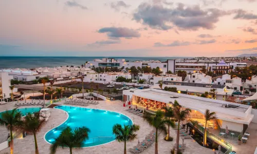 Hotel Lava Beach