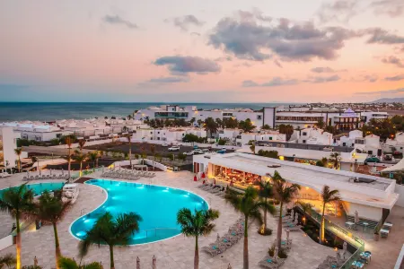 Hotel Lava Beach Отели в г. Гуиме