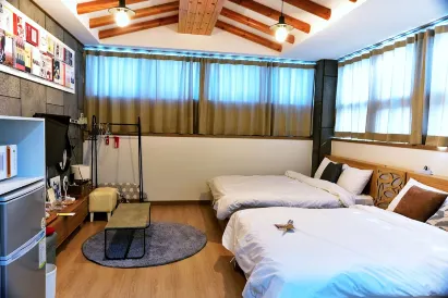 Andong Poong-Gyung Hostel n Library