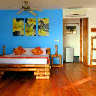 Tepanee Beach Resort Rooms