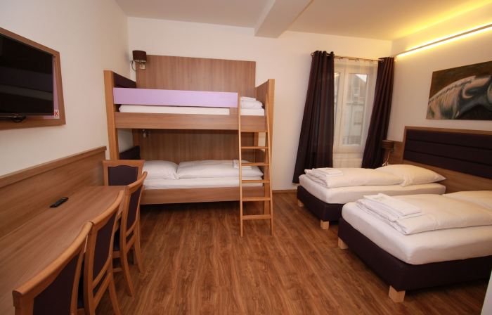 Slamba Hostel