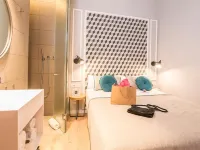 Mosaic by Ona Hotels near Casa Batllo