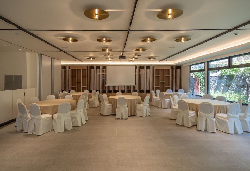 2. 에만티나 호텔..