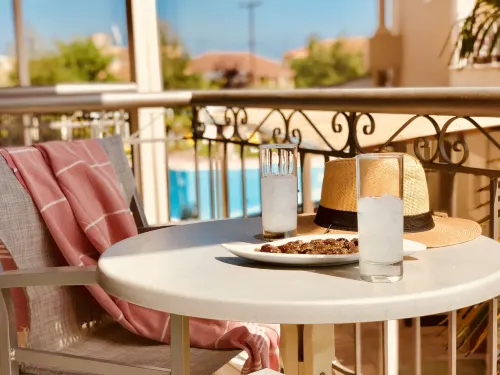 G George - Pet friendly