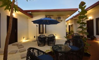 Island Home Inn