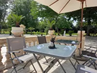 Le Domaine de Canesse Hotels in Saint-Savin