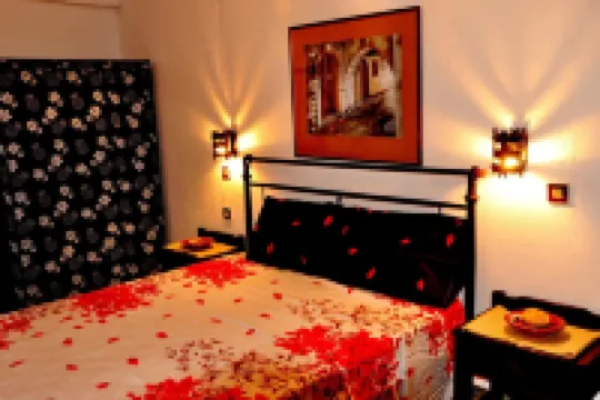 Heliotrope Apartments Hotel di 