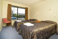 Aston Court Motel