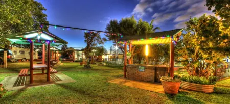 BIG4 Toowoomba Garden City Holiday Park Отели рядом с достопримечательностью «St Luke's Anglican Church»