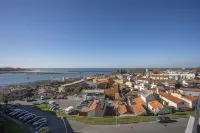 Liiiving in Porto | Sea & River View