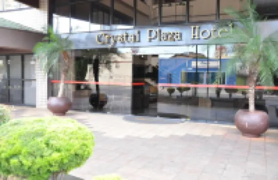 Crystal Plaza Hotel Hotels near Aruana Park