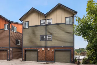 Seattle Vacation Home: the Depot Hotels in Central Seattle